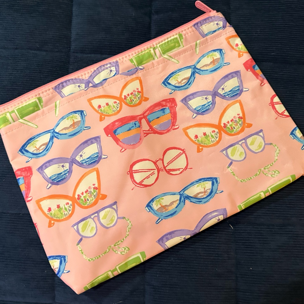Thirty One Insulated Zipper Pouch - Sunglasses print